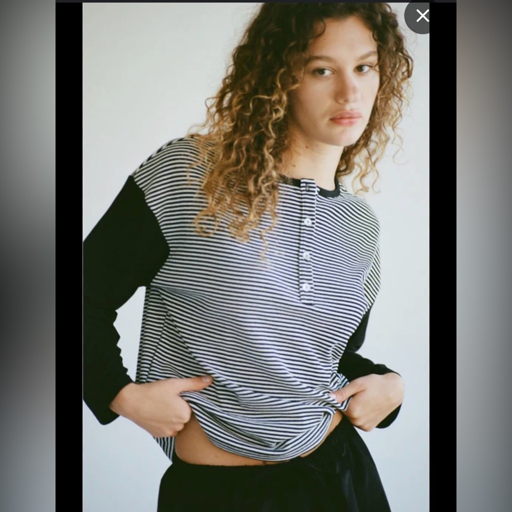 LA Relaxed Casual Long Sleeve Striped Henley Button down Womens Top size medium